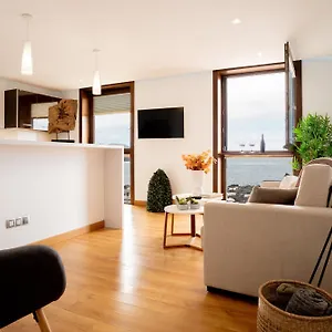  Apartamento Modern Sea Front In 3
